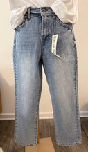 Load image into Gallery viewer, The Mila Jeans by Kensie

